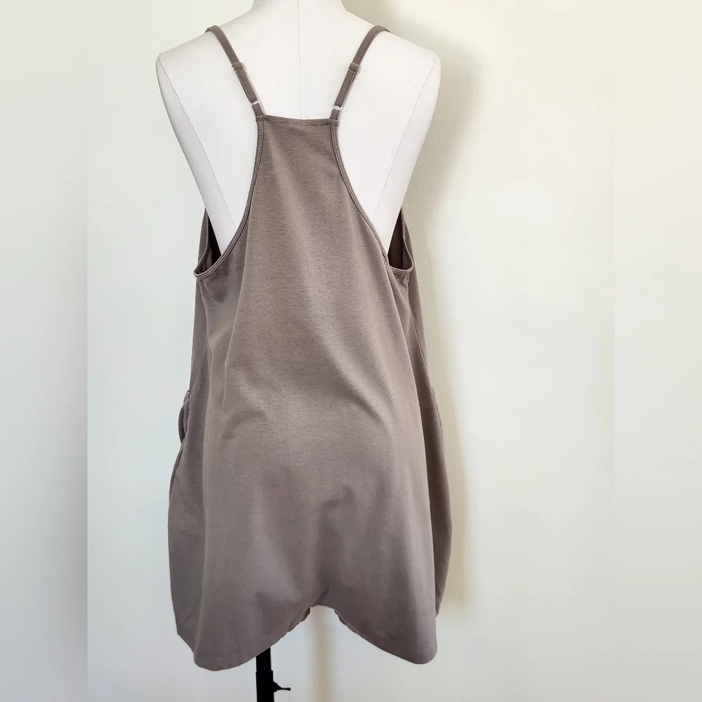 || CARACILIA || Grey Romper Adjustable Straps Shorts Pockets Sz Lg